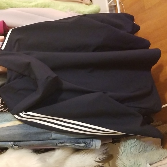Oversized Adidas Jacket - Picture 4 of 4